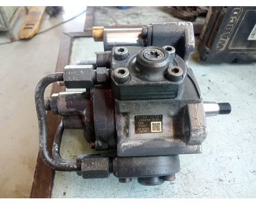 Топливный насос (ТНВД) D6GA euro 5, 3310052701 Hyundai Б/у