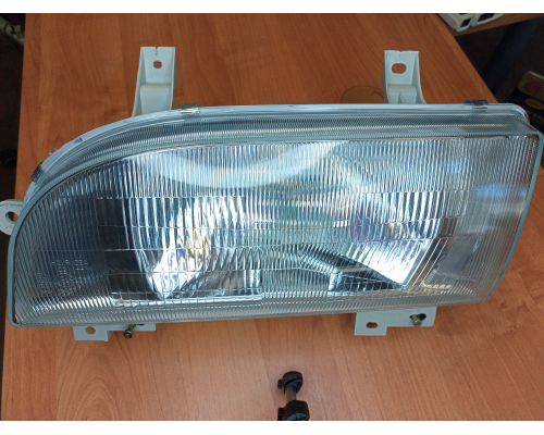 Фара левая Hyundai HD 170-700, Gold, 921017A101 Левая, LH Hyundai Новое