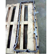 Проставка клапанной крышки Hyundai D6CA BUS, 2241084000   Hyundai   D6CA Б/у