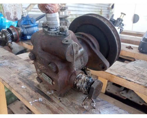 Насос гидроусилителя (ГУР) D6BR HD120, 5710055000 Hyundai Б/у